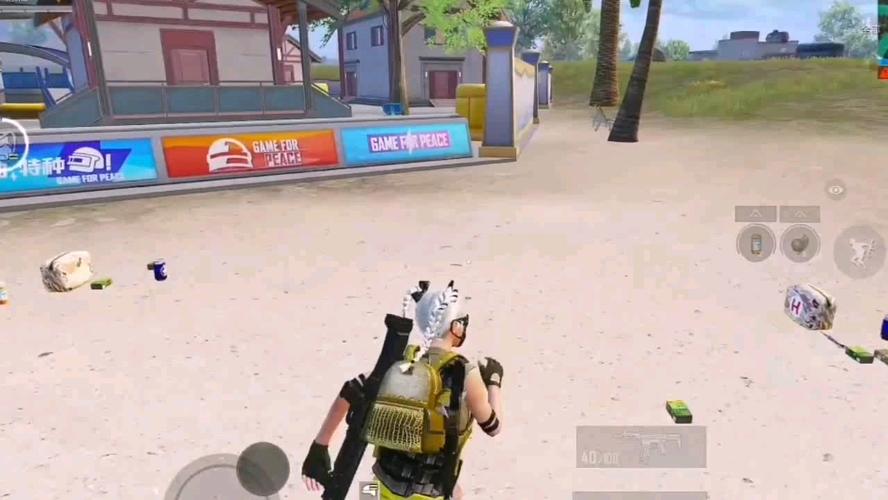 和平精英《剑齿虎》辅助